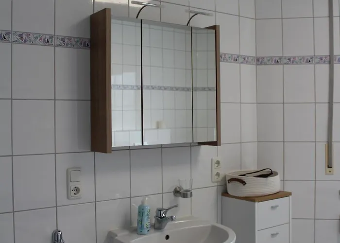 Eifler - Sonnenfels * גרולסטיין